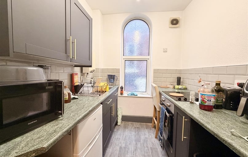 Park Road, Lenton, Nottingham - Image 1